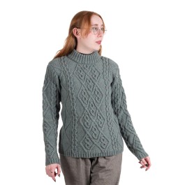cable_knit_sweater__green_fron